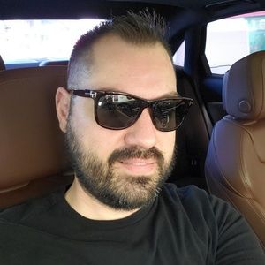 Meet your Posher, Everett